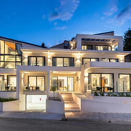 City Hill Luxury Apartments Ioannina Bagian luar foto