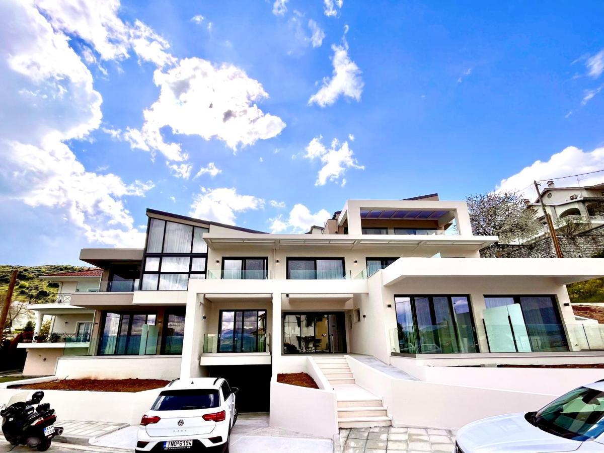 City Hill Luxury Apartments Ioannina Bagian luar foto