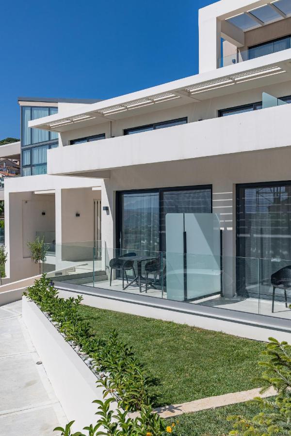 City Hill Luxury Apartments Ioannina Bagian luar foto