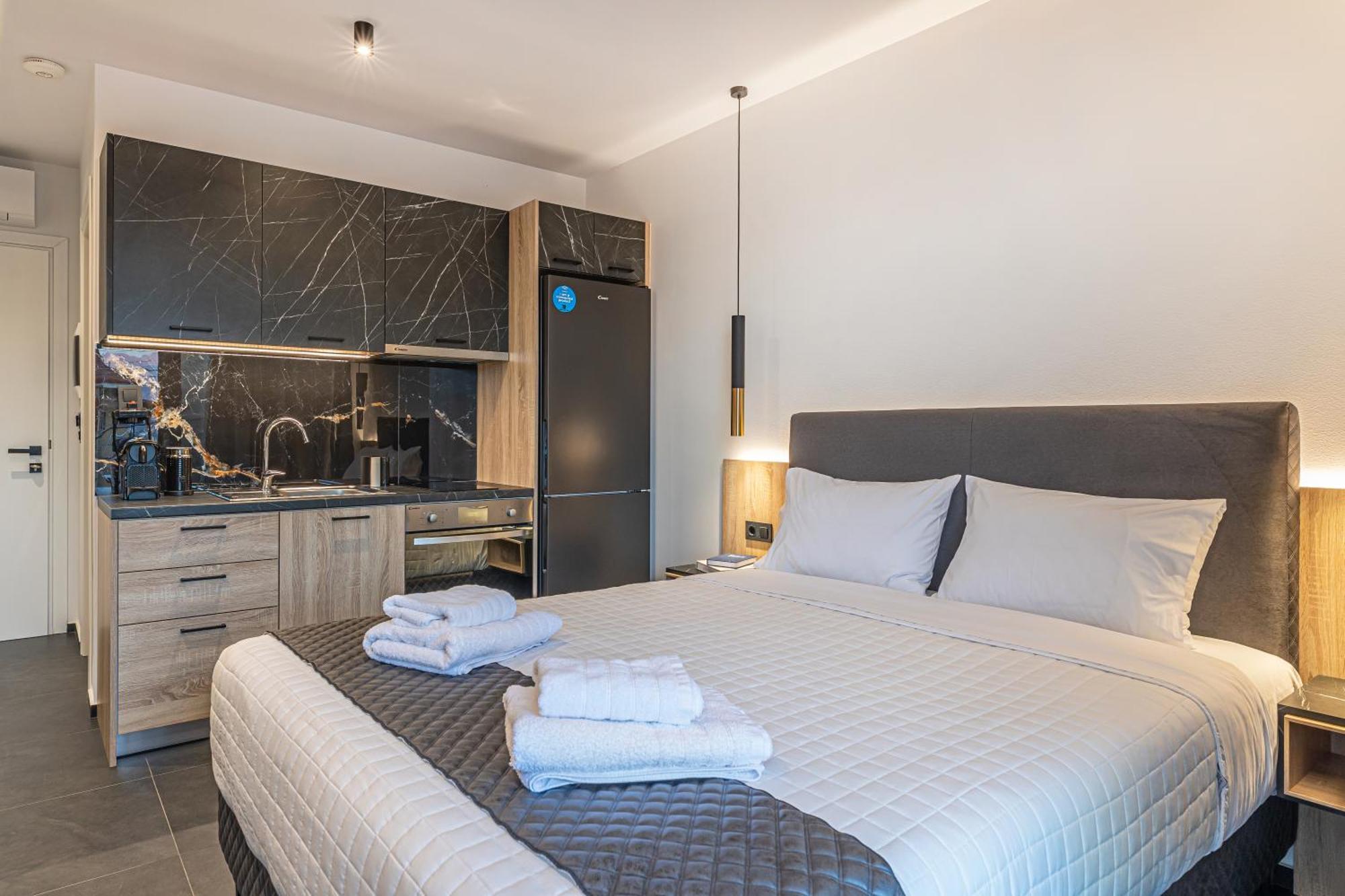 City Hill Luxury Apartments Ioannina Bagian luar foto
